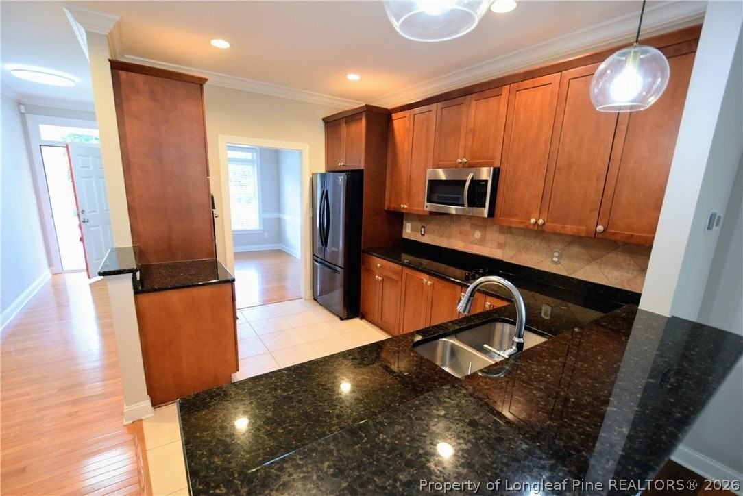 239 Blueridge Rd - Photo 7 of 31