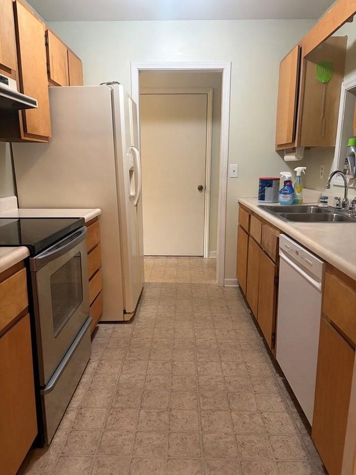 46 Tallent St Apt 4 - Photo 5 of 12