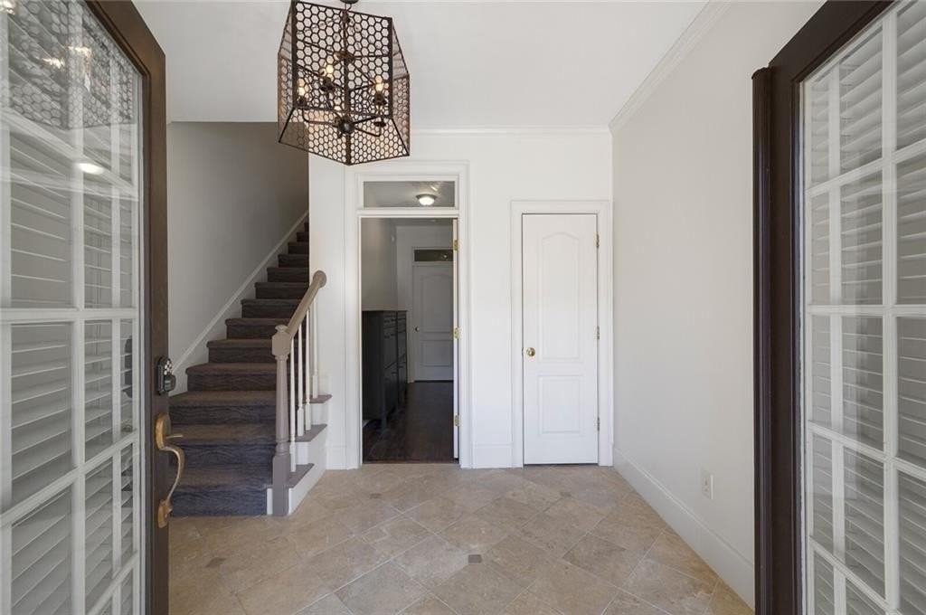2603 Oglethorpe Cir Ne - Photo 3 of 47