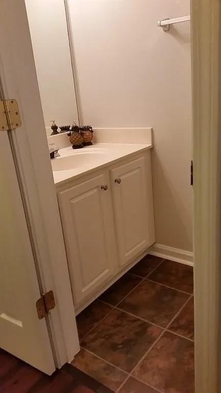 3423 Lathenview Ct - Photo 4 of 22