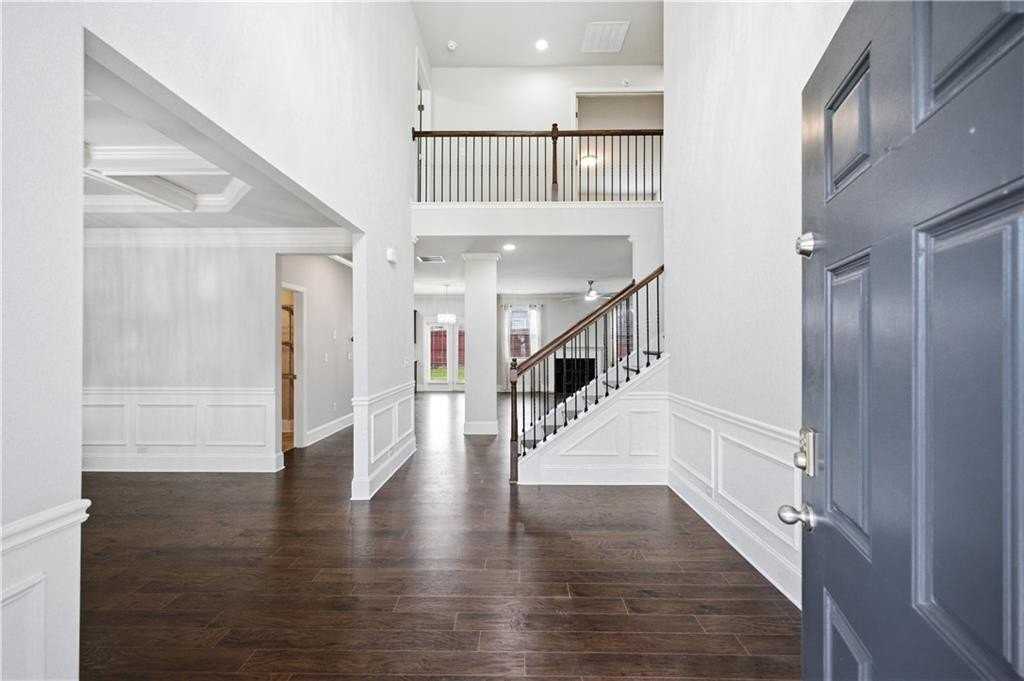 2053 Hamilton Lake Pkwy - Photo 6 of 41