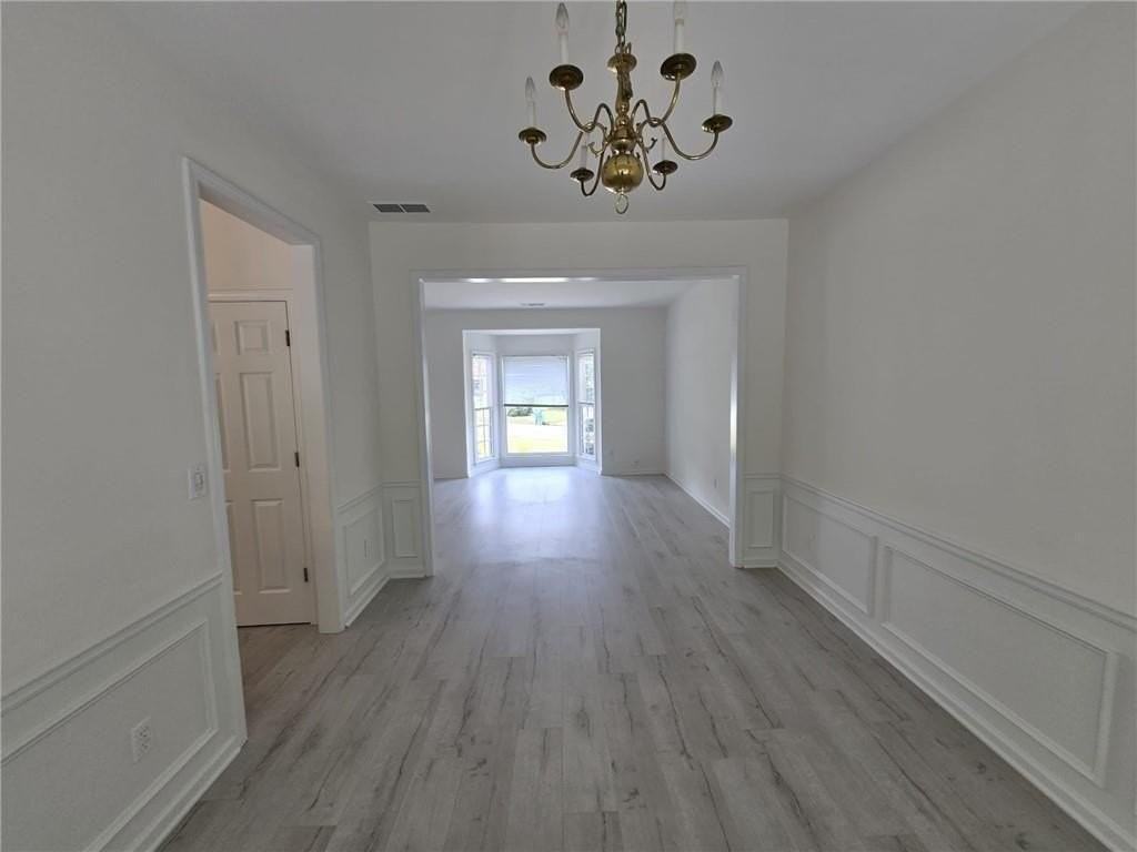 10845 Glenbarr Dr - Photo 4 of 17