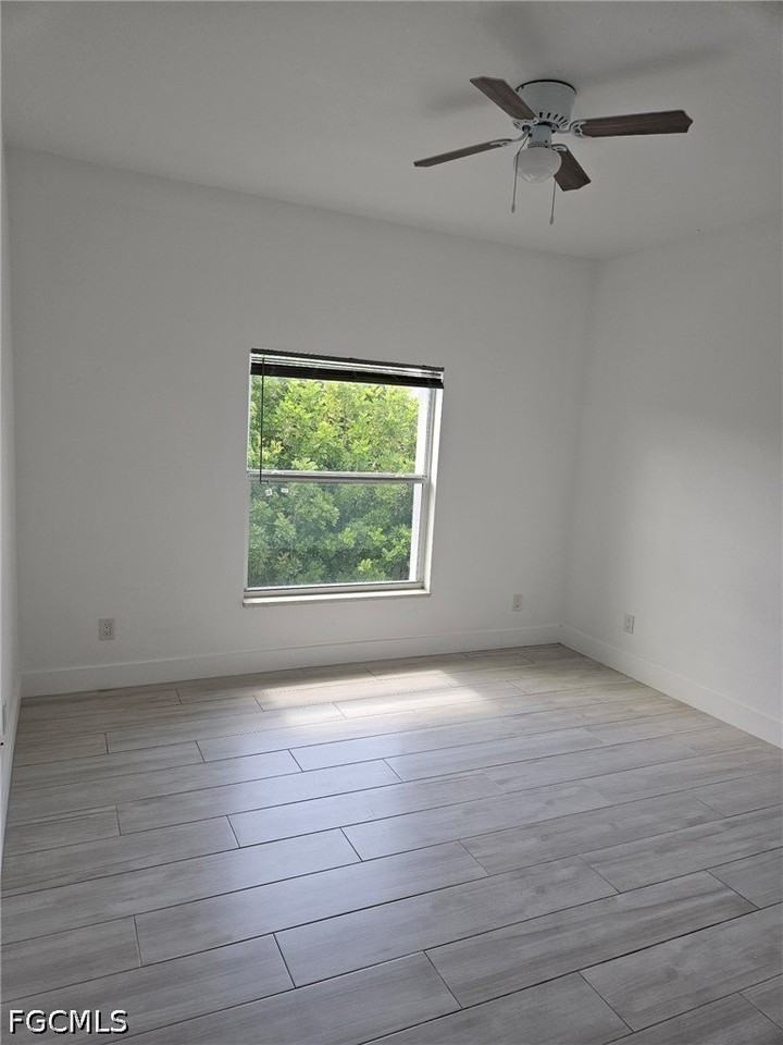 4425 Sw Santa Barbara Pl - Photo 5 of 10
