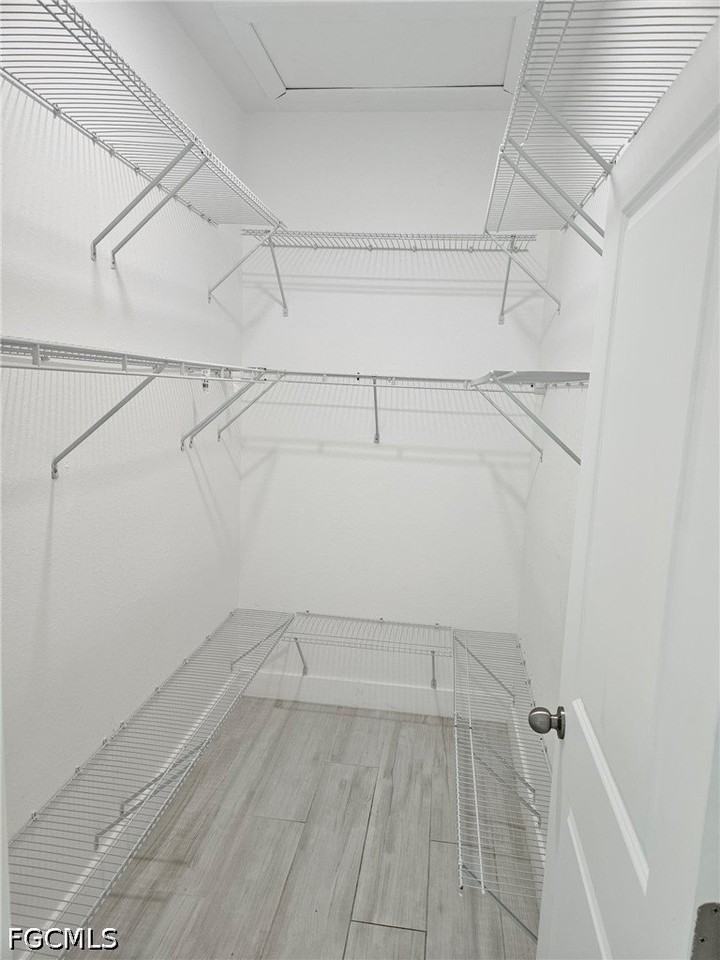 4425 Sw Santa Barbara Pl - Photo 7 of 10