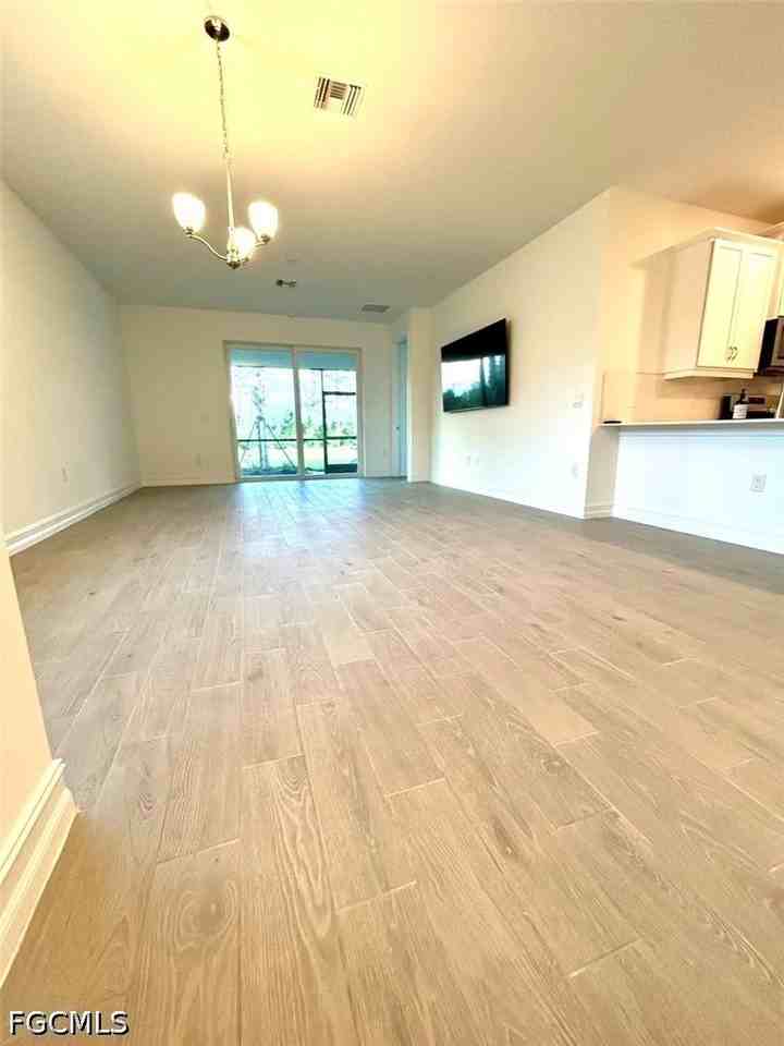 43806 Blue Heron Ln - Photo 3 of 41