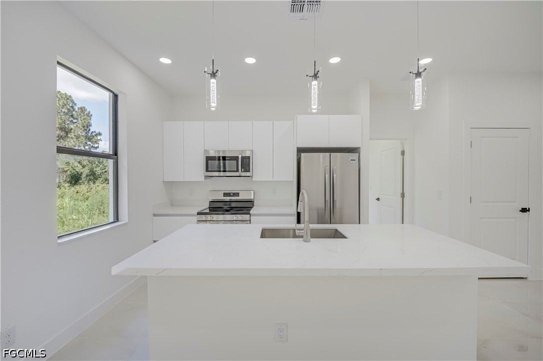 3213 51st St W - Photo 6 of 22