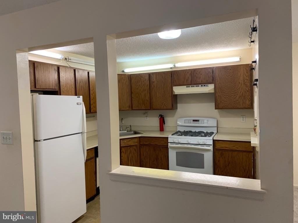 57 Juniper Way - Photo 2 of 11