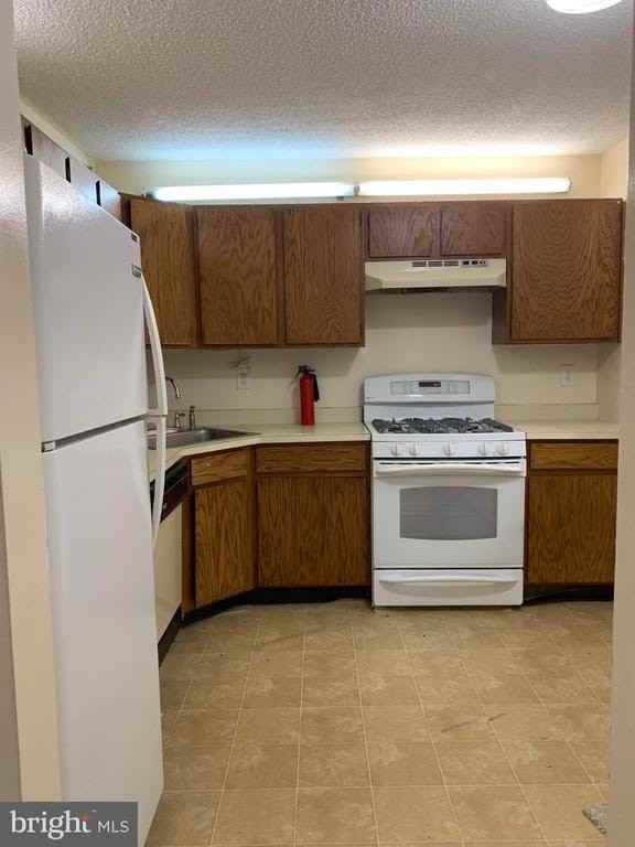 57 Juniper Way - Photo 3 of 11