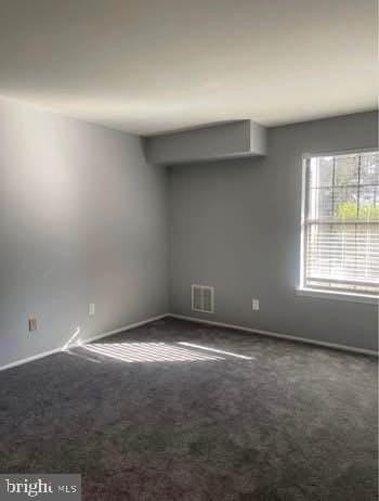 95 Wyndham Pl - Photo 7 of 9