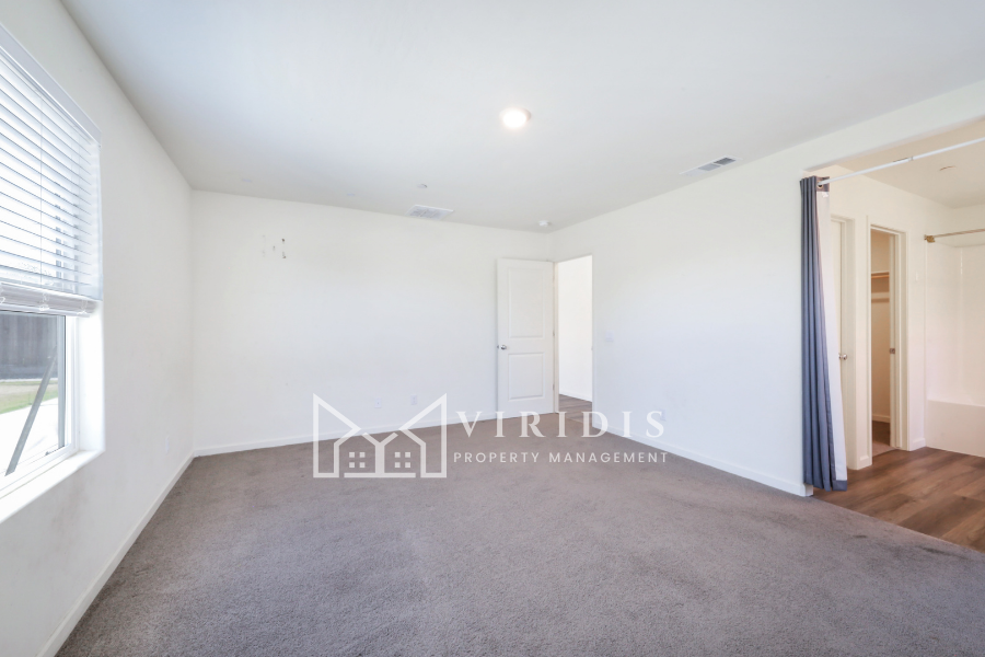 5917 Vespucci Ave #1 - Photo 7 of 17