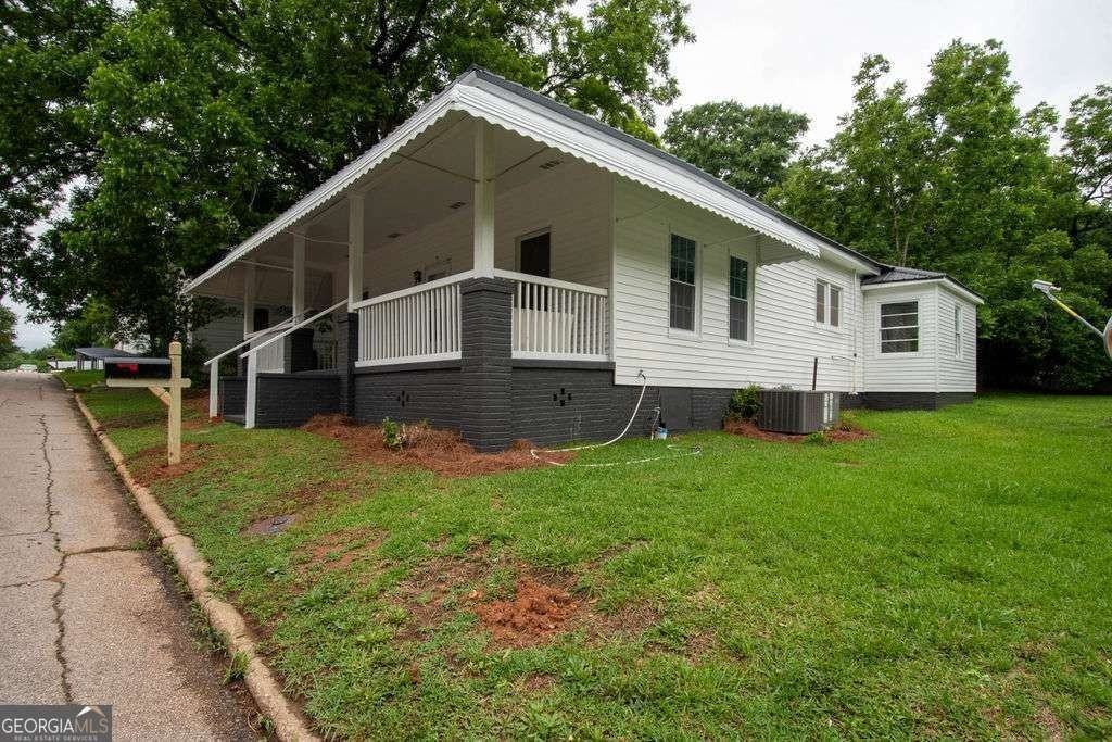 903 Georgia Ave - Photo 2 of 24