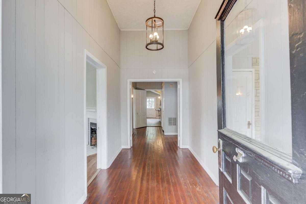 227 Alcovy St - Photo 4 of 25