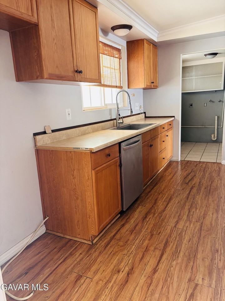 38650 Yucca Tree St - Photo 7 of 20