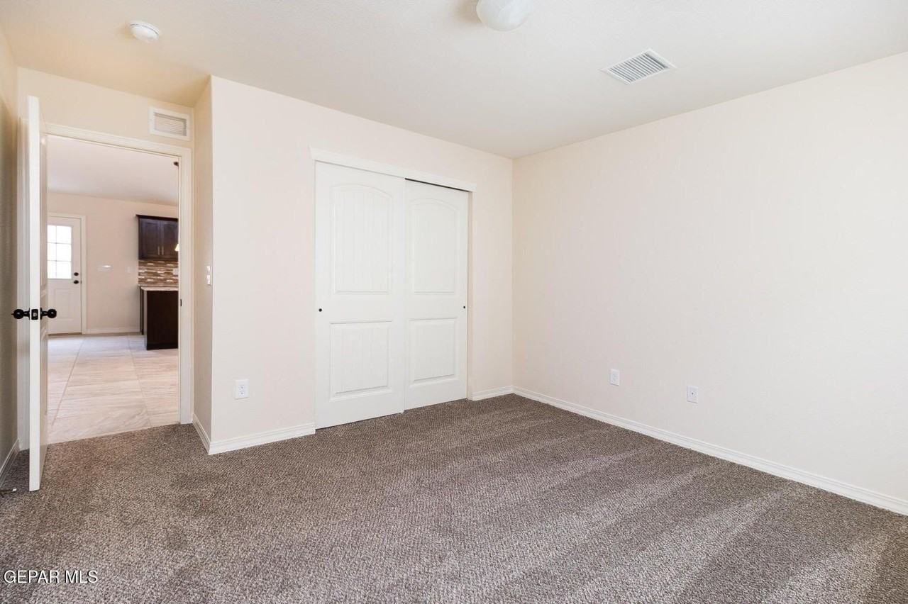 13486 Doncaster St - Photo 7 of 11