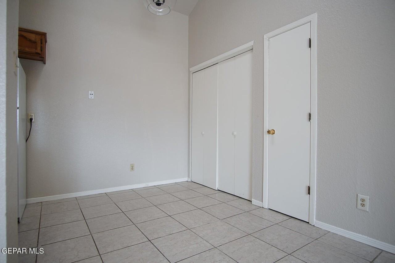 1376 Trudy Elaine Dr #D - Photo 5 of 15