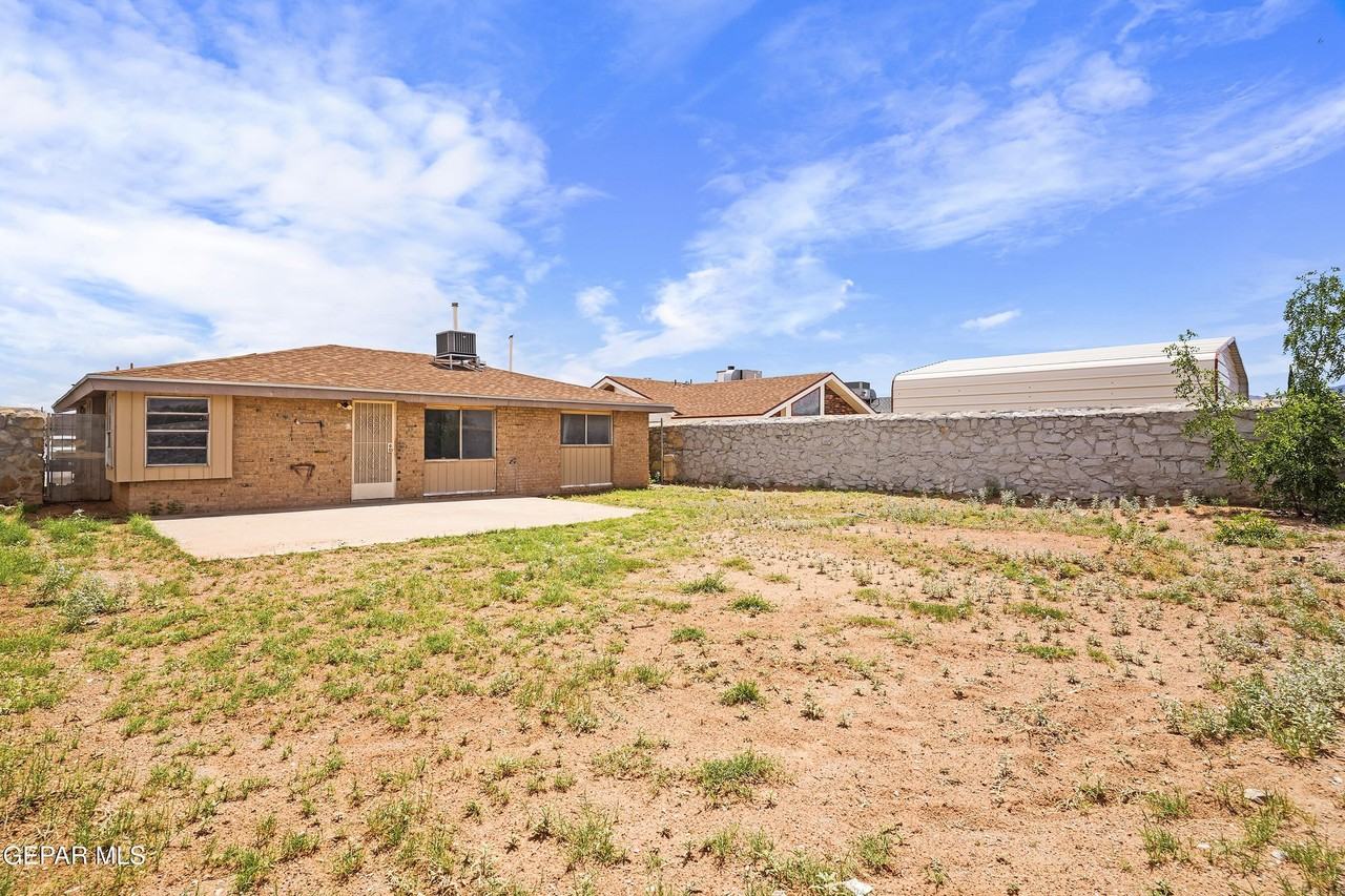 6713 Heartstone Ct - Photo 6 of 28