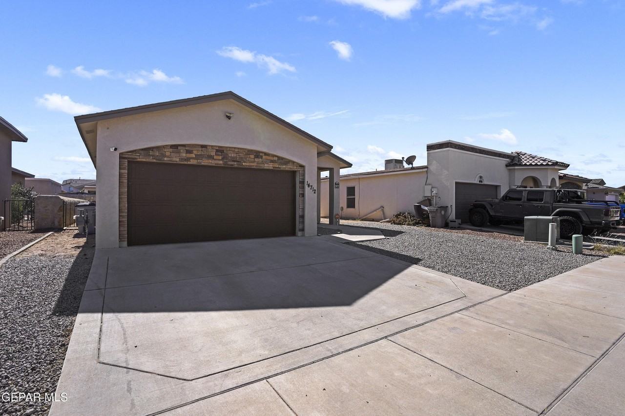 14712 David Latin Ave - Photo 2 of 28