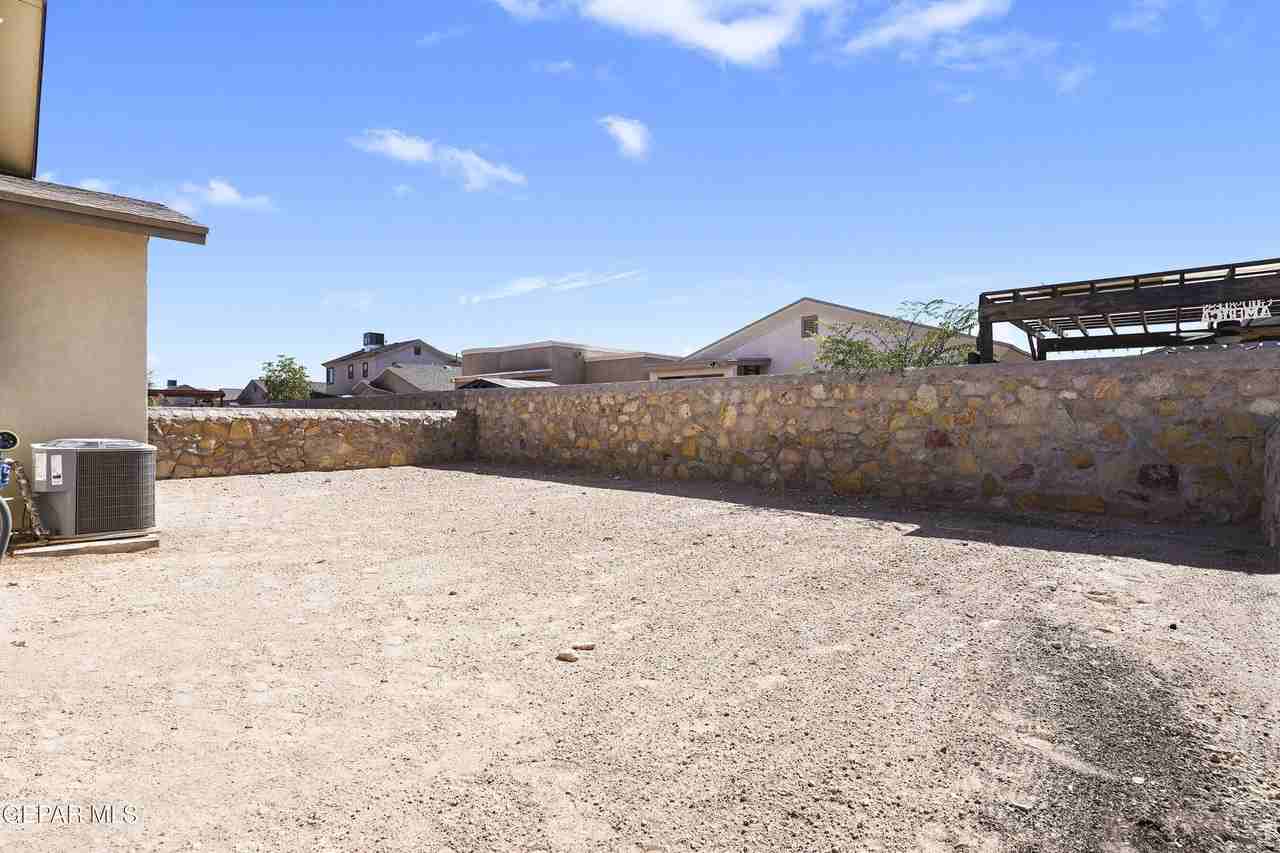 14712 David Latin Ave - Photo 5 of 28