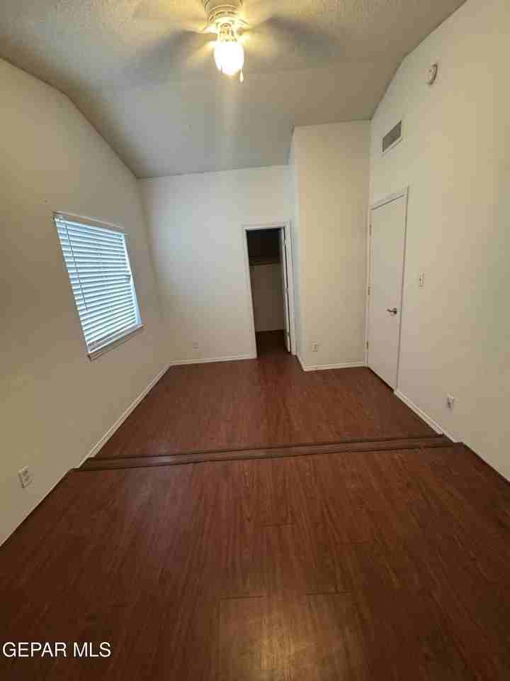 3033 Tierra Humeda Dr - Photo 4 of 48