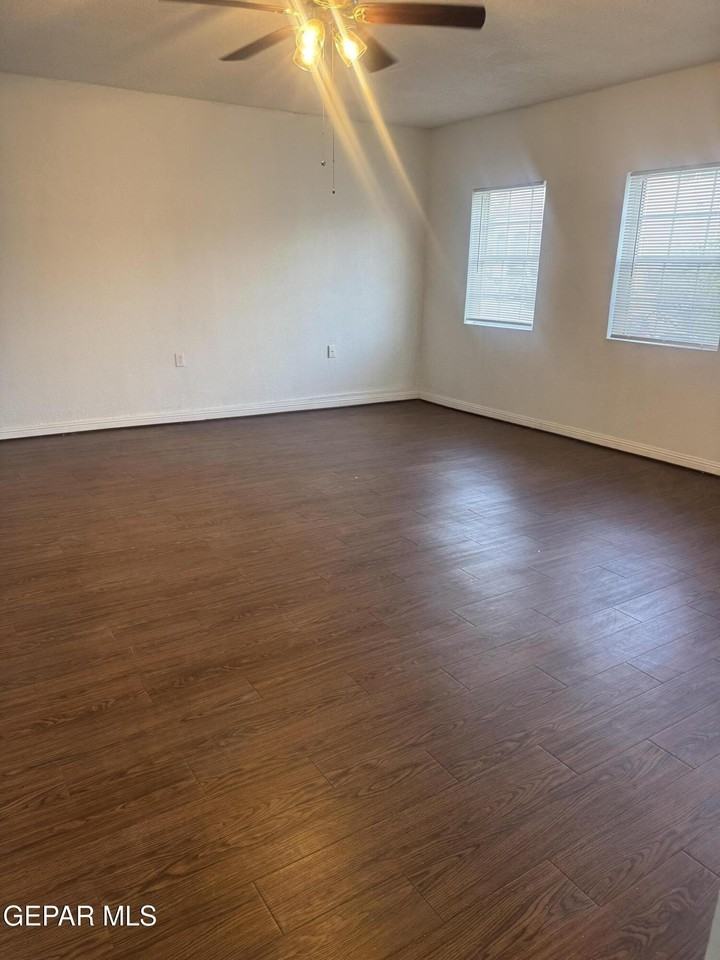 3033 Tierra Humeda Dr - Photo 3 of 48