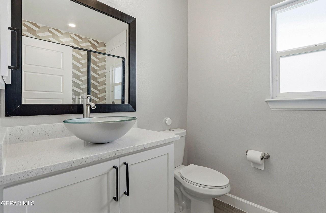 13082 Oakhampton Ave - Photo 6 of 35