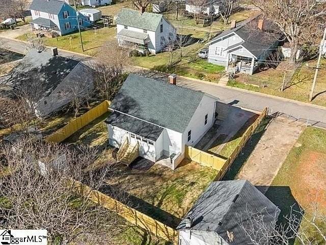6 10th St - Photo 3 of 22