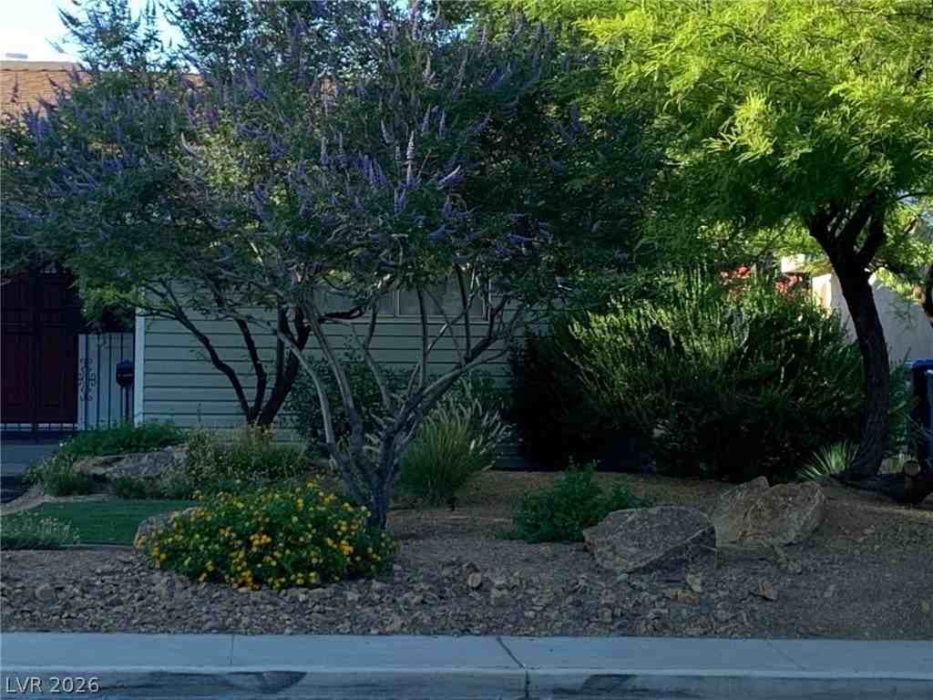 2612 Mason Ave - Photo 3 of 17