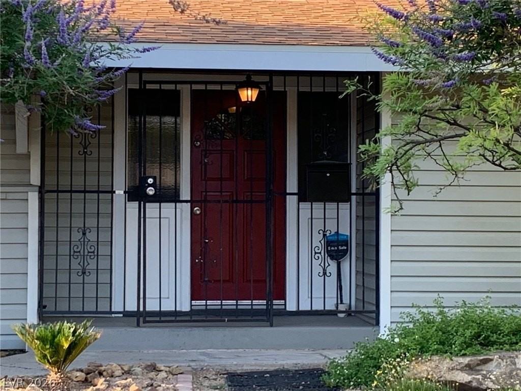 2612 Mason Ave - Photo 4 of 17
