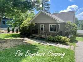 featured image of 30 Lamb Ave