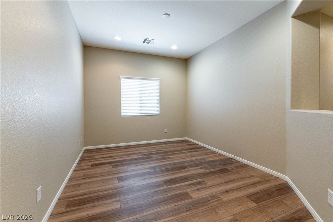 205 Dela Cruz Ave - Photo 4 of 25