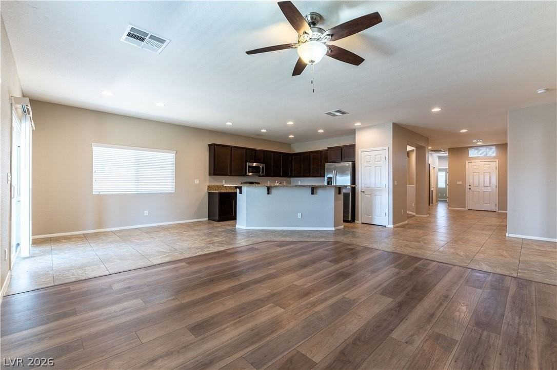 205 Dela Cruz Ave - Photo 5 of 25