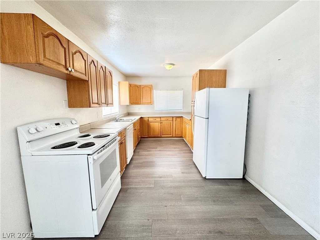 1130 N Leslie St #1 - Photo 4 of 9