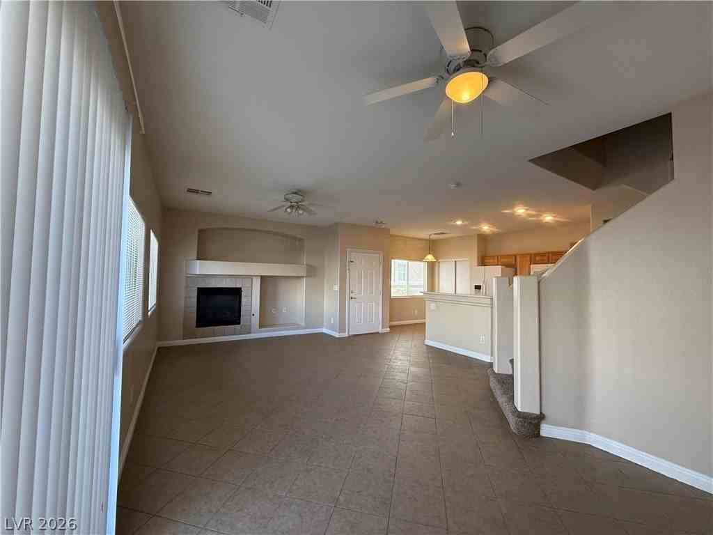 1069 Slate Crossing Ln #2 - Photo 5 of 21