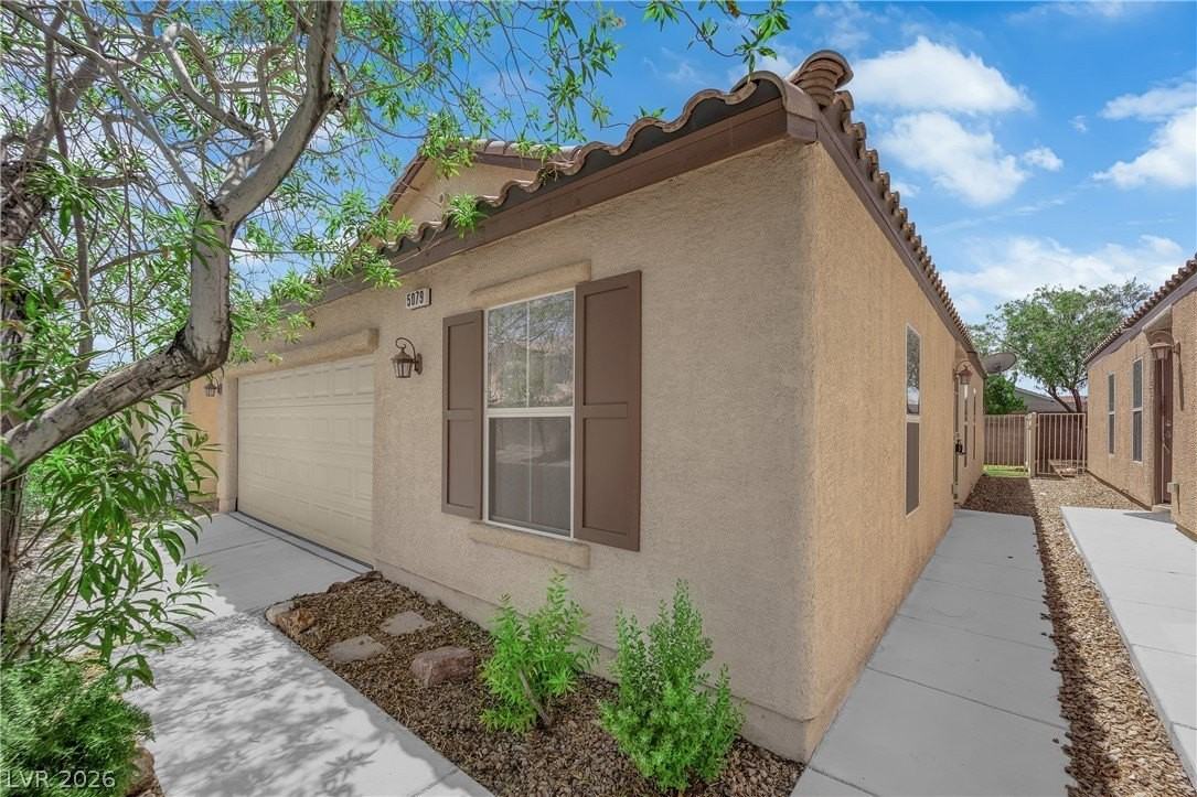 5079 Desert Dandelion Ct - Photo 2 of 26