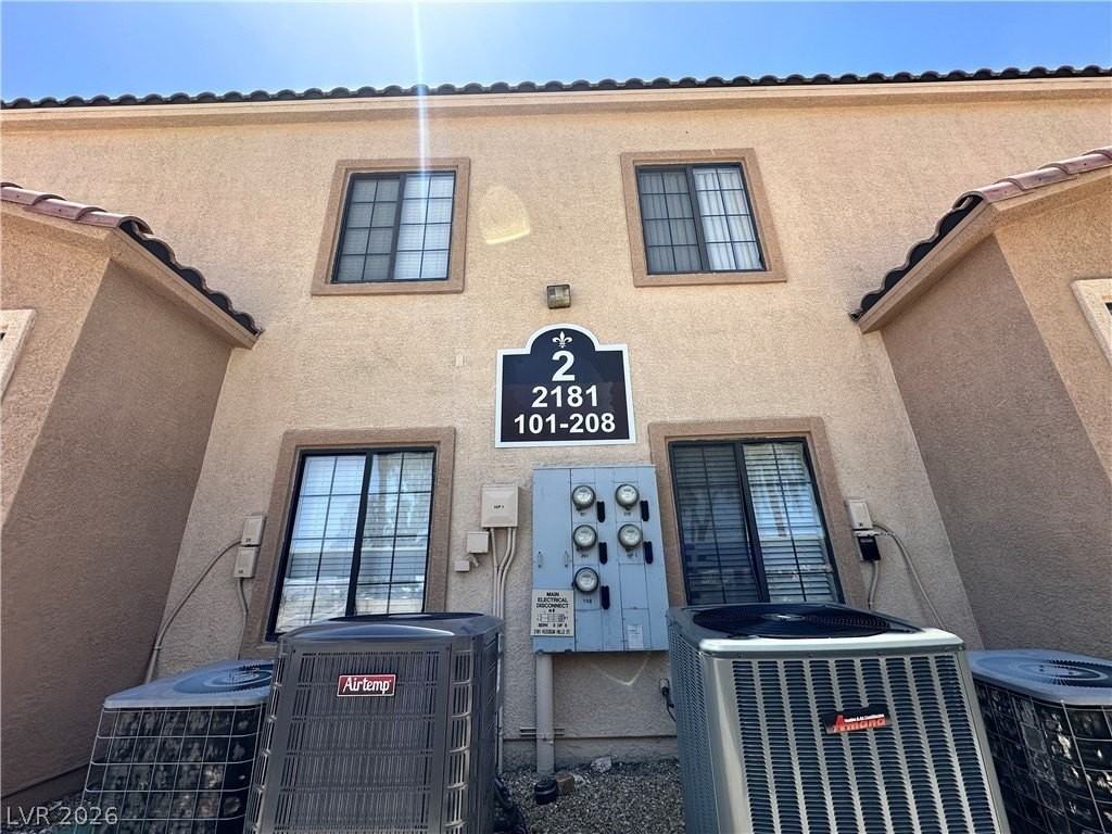 2181 Hussium Hills St #108 - Photo 7 of 50