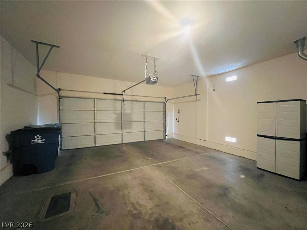 8744 Salvestrin Point Ave - Photo 5 of 26