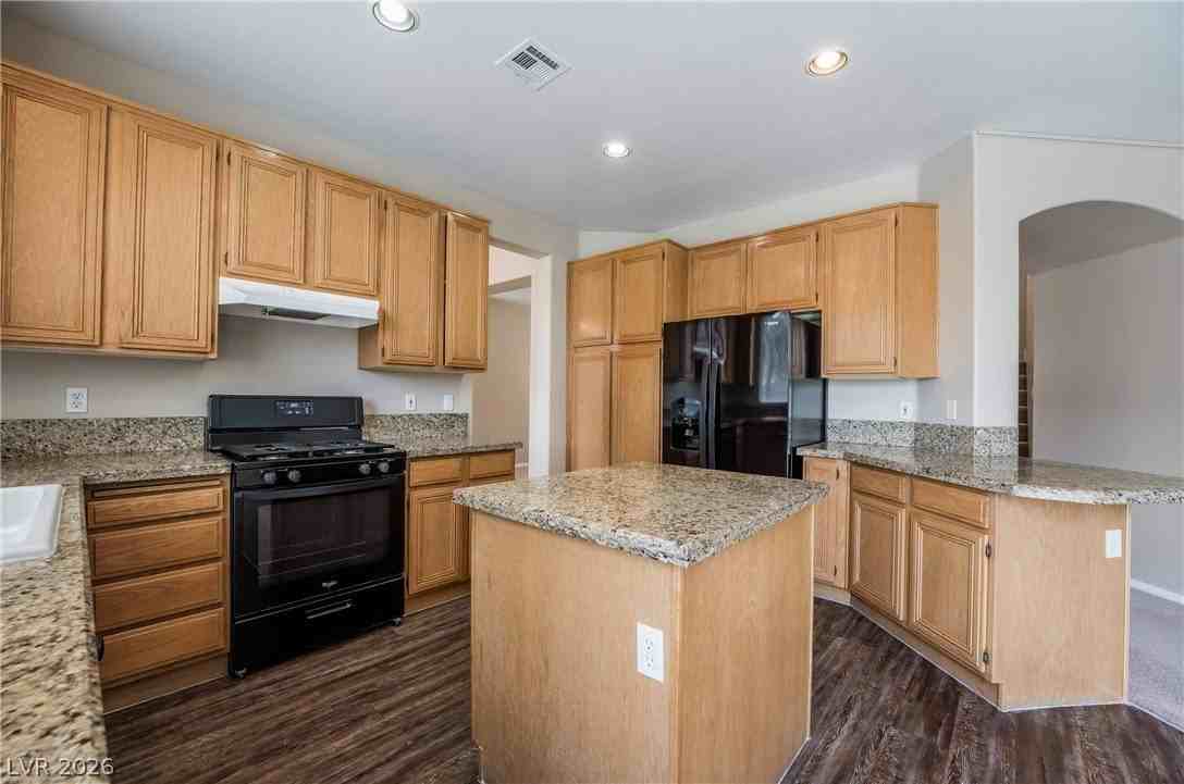 3044 Cherum St - Photo 7 of 28