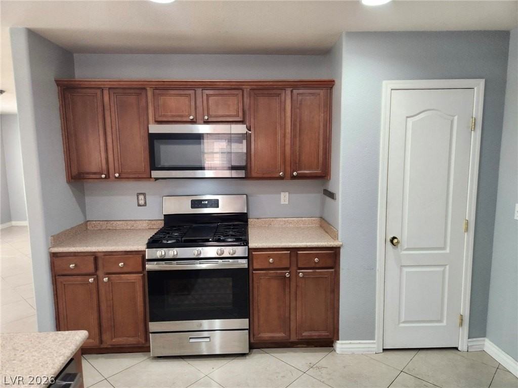 1124 Autumn Bay Ct - Photo 5 of 10