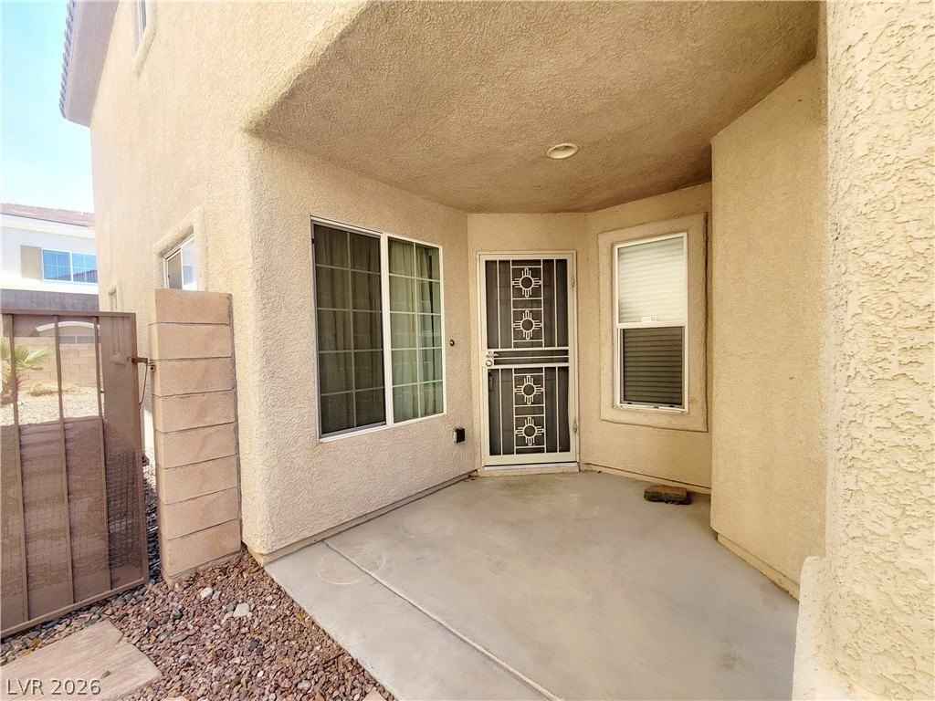 9204 Freedom Heights Ave - Photo 3 of 24