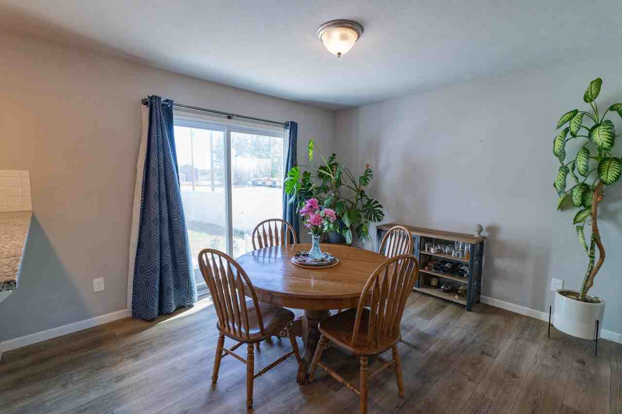 25091 Front Ave - Photo 7 of 30