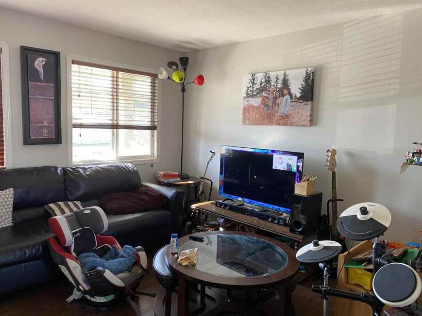 9106 92 Ave - Photo 3 of 10