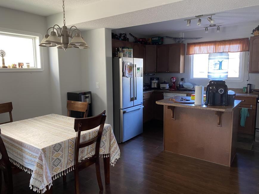 9106 92 Ave - Photo 5 of 10