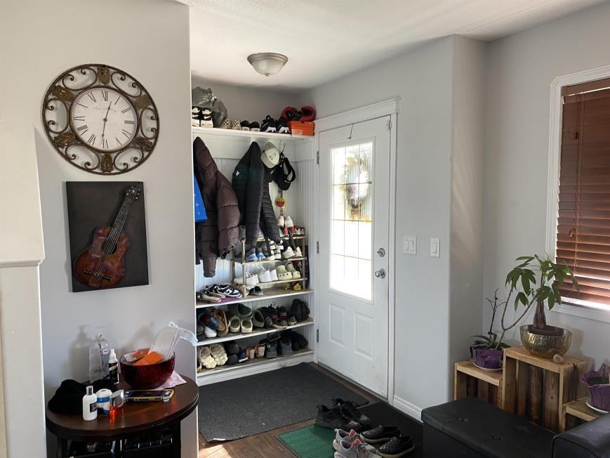 9106 92 Ave - Photo 7 of 10