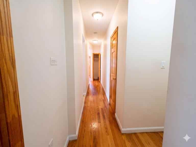 2708 39th Ave - Photo 2 of 10