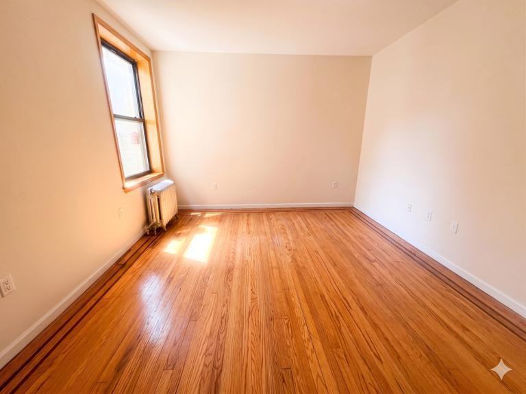 2708 39th Ave - Photo 4 of 10