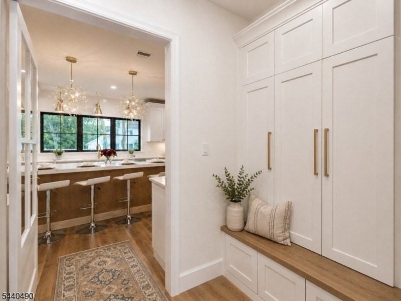 24 Lathrop Ave - Photo 4 of 9