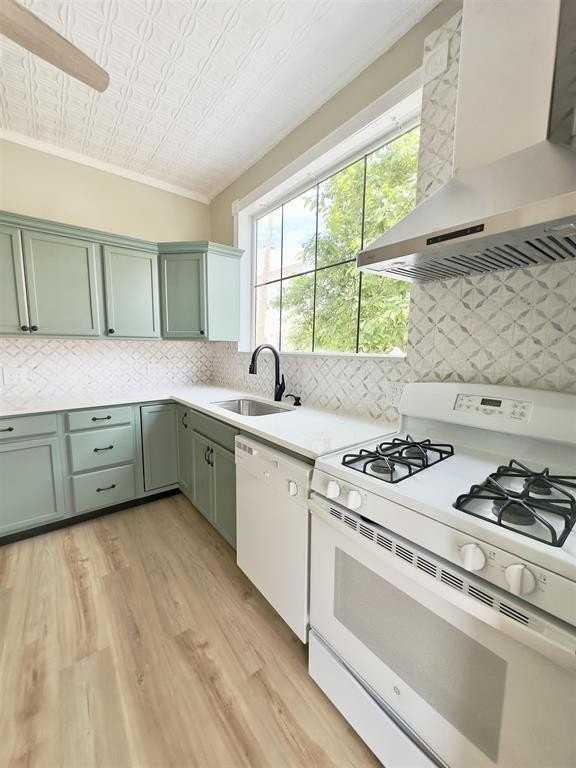 6 Duncan Ct #2 - Photo 3 of 11