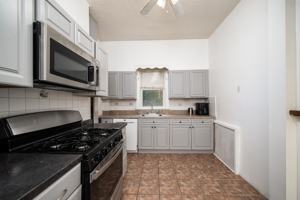 featured image of 203 Bowers St #2