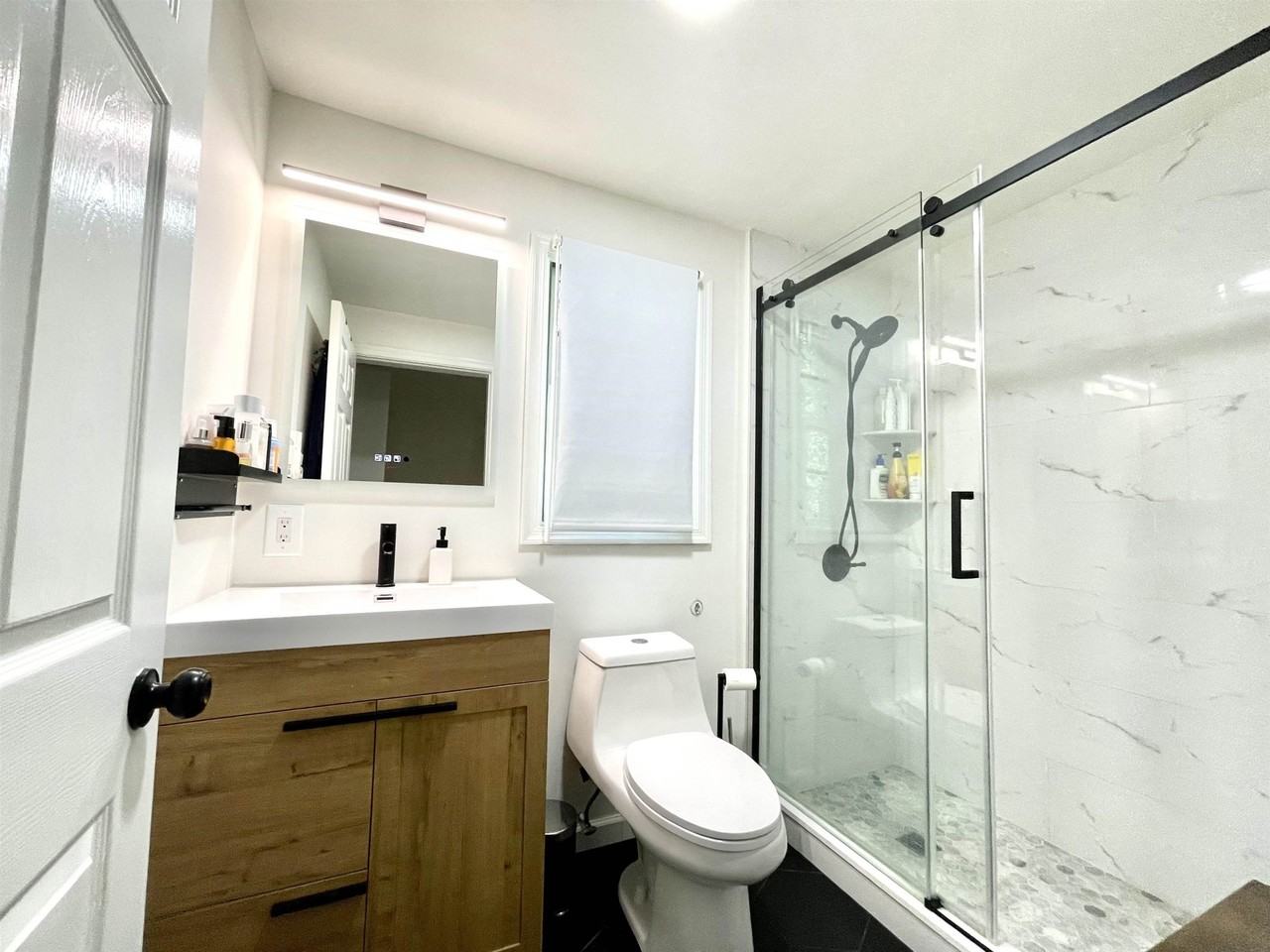 149 W Clinton Ave - Photo 5 of 19