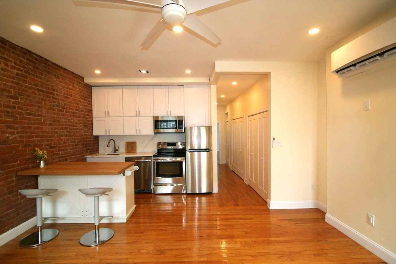 142 Sussex St #3 - Photo 2 of 14